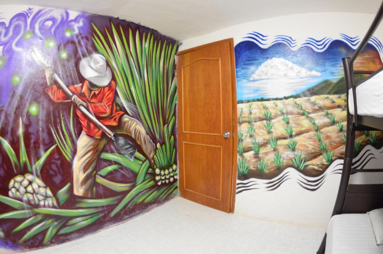 Fiesta Party Hostel - แคนคูน ภายนอก รูปภาพ